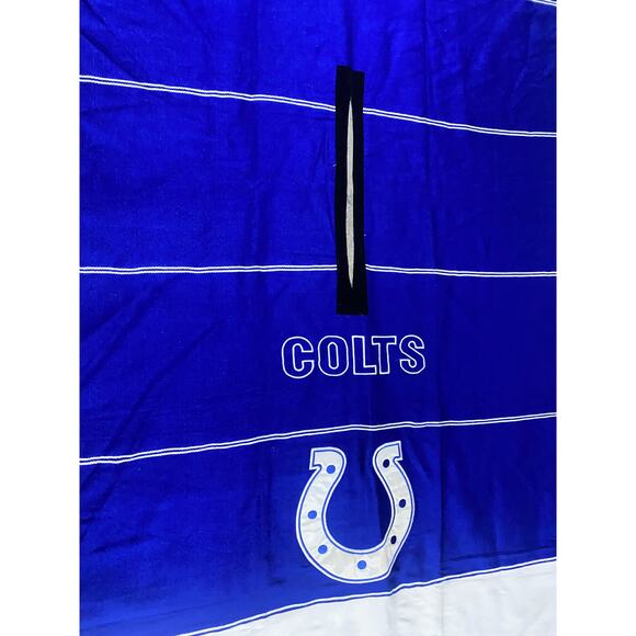 Indianapolis Colts NFL Stadium Poncho and Scarf Set of 2 - Picture 3 of 10